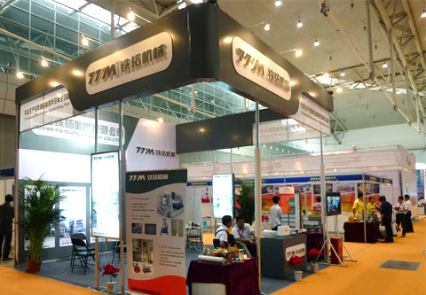 铁拓机械亮相2012新疆国际工程机械展览会
