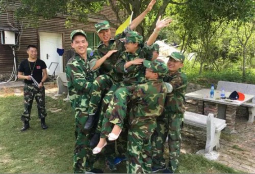 “凝心聚力，携手共进”铁拓机械营销中心拓展活动