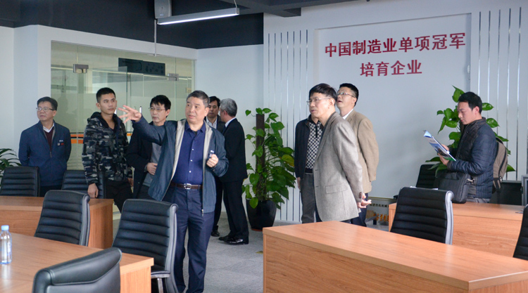 福建省科技厅副厅长周世举等领导莅临铁拓机械调研指导