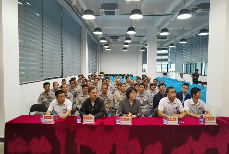 铁拓机械一线员工技能提升培训——“铁拓”班正式开班